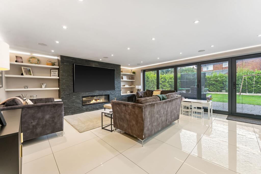 House in Culcheth, Twiss Green - View 3