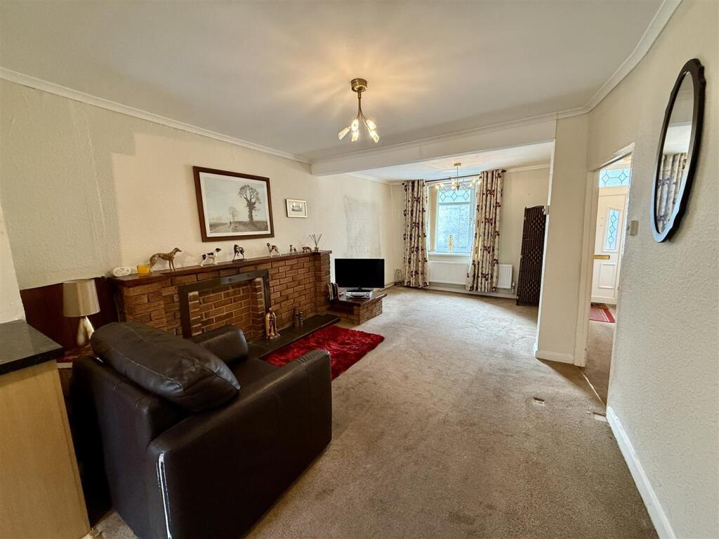 Aman Court, Cwmaman, Aberdare photo 2