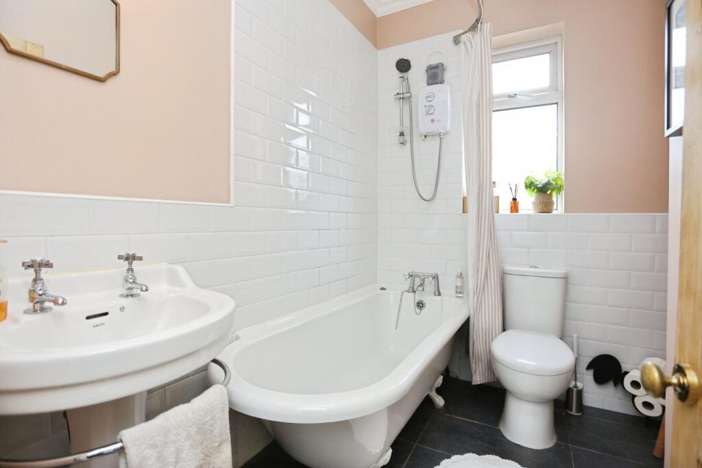 House in Stockport - View 4