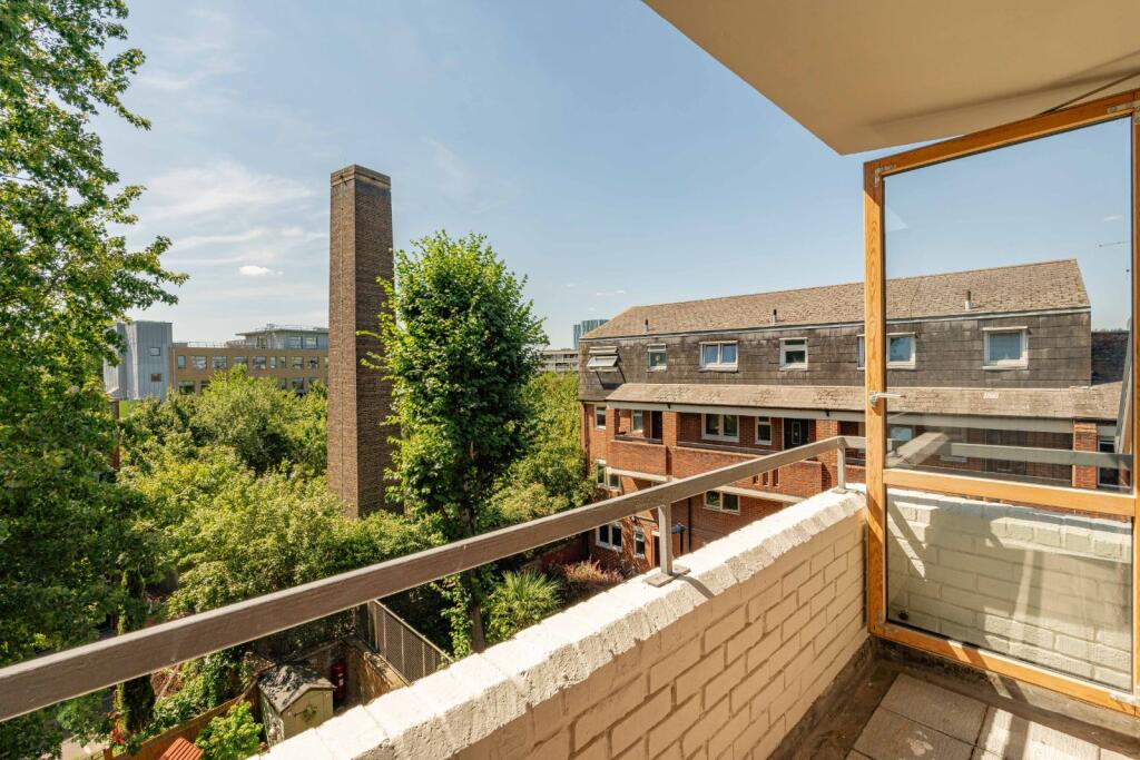 Apartment in London - View 5