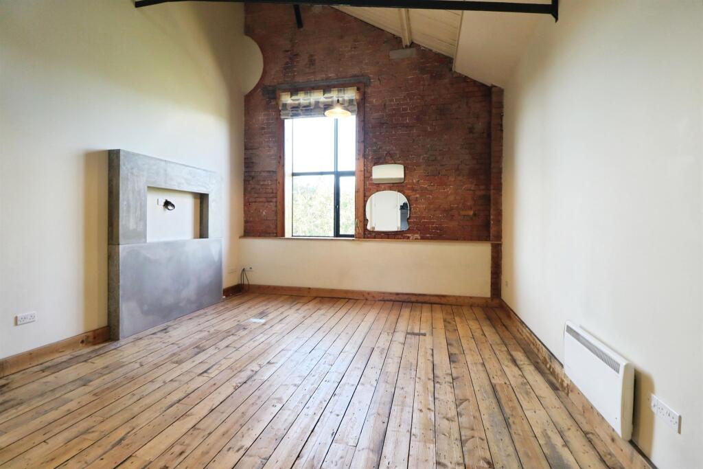 Apartment in Cardiff - View 3