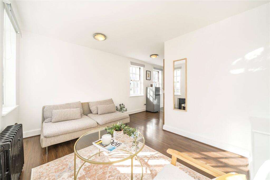 Apartment in London - View 3