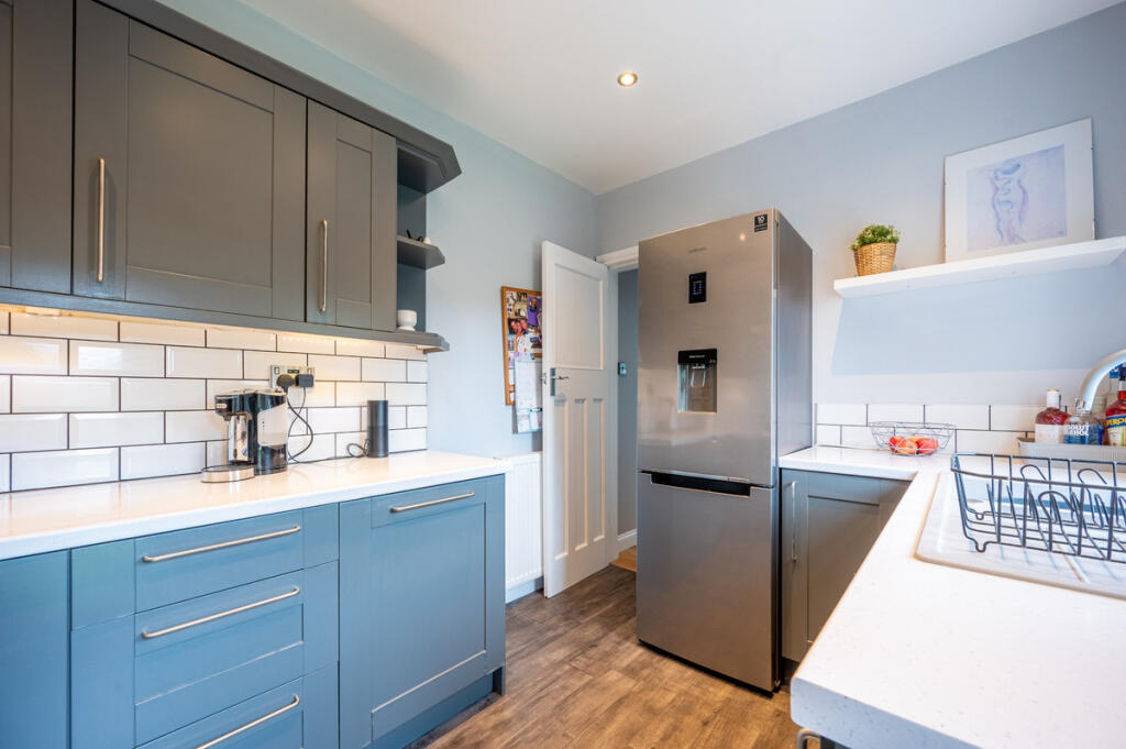 House in Glasgow, The Oval, Stamperland - View 5