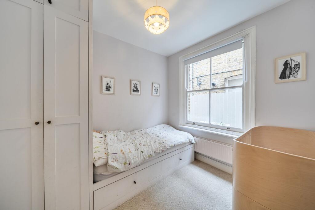 Apartment in London - More