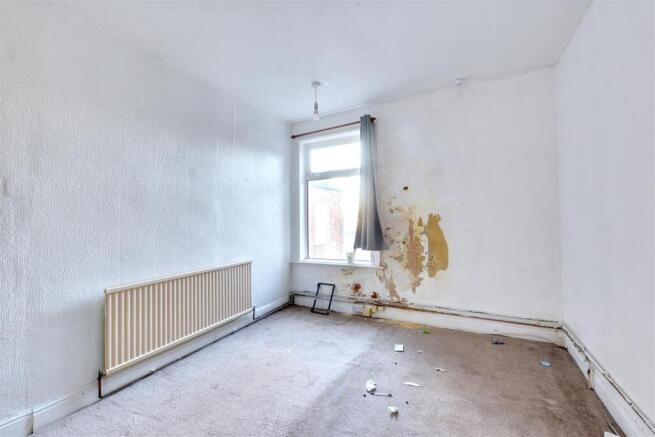 Bedroom_1.jpeg