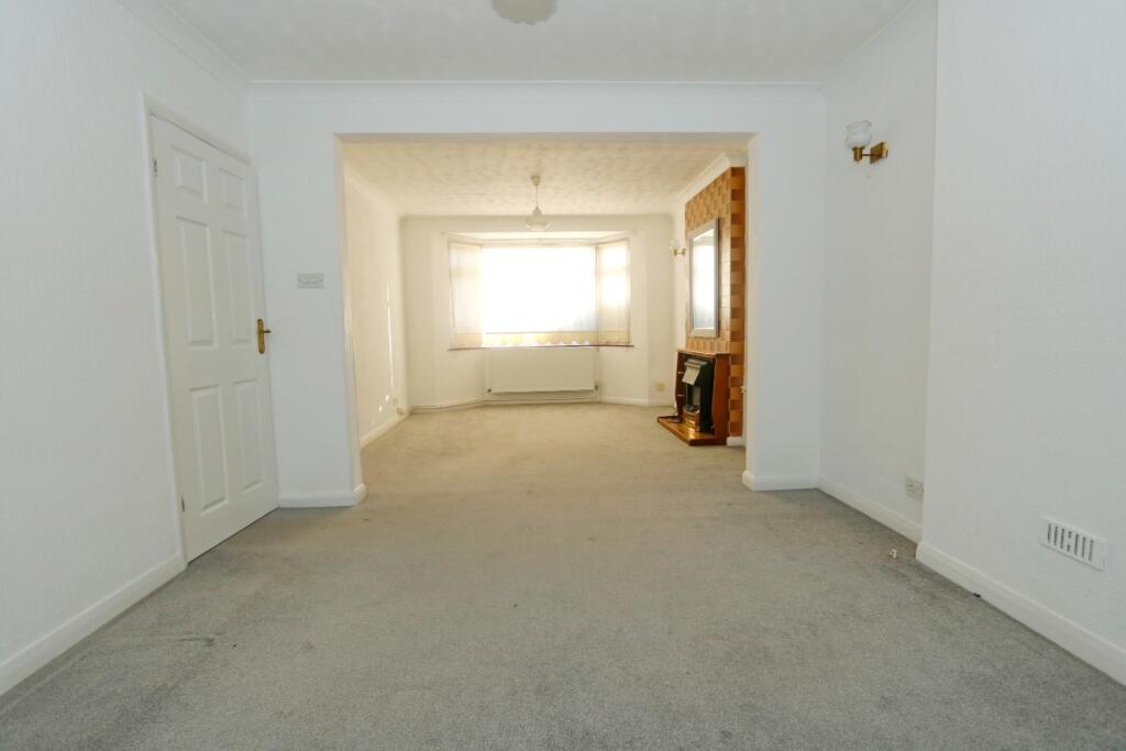 Castle Road, Hadleigh, Benfleet, Essex photo 4