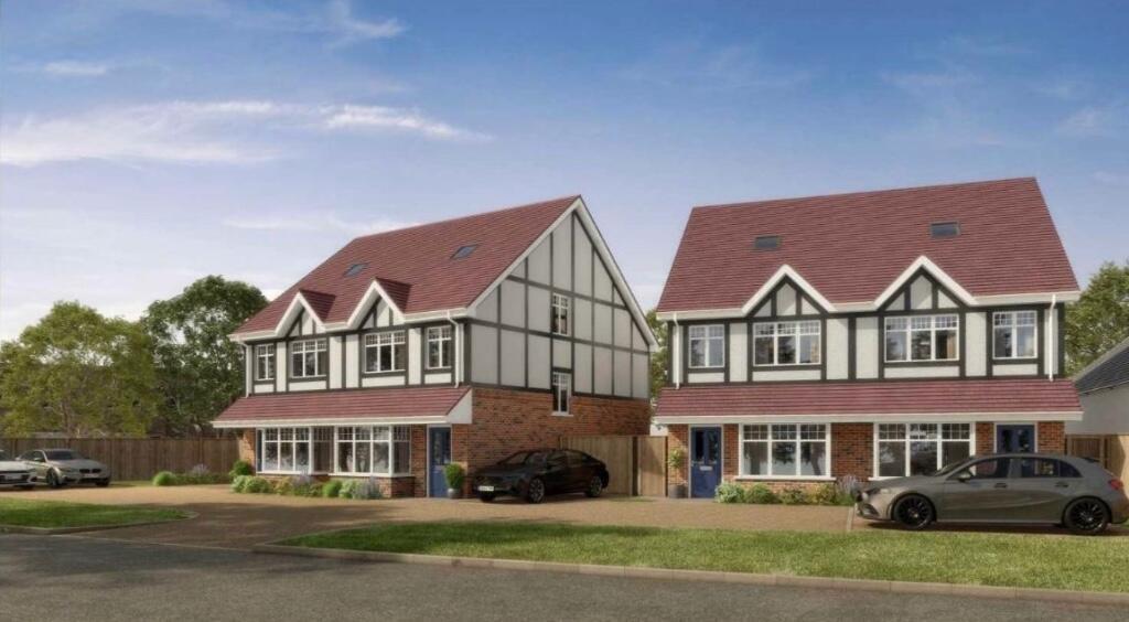 House in Sutton - View 2