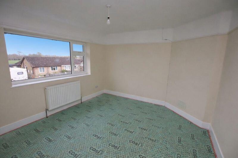 House in Lincoln - More