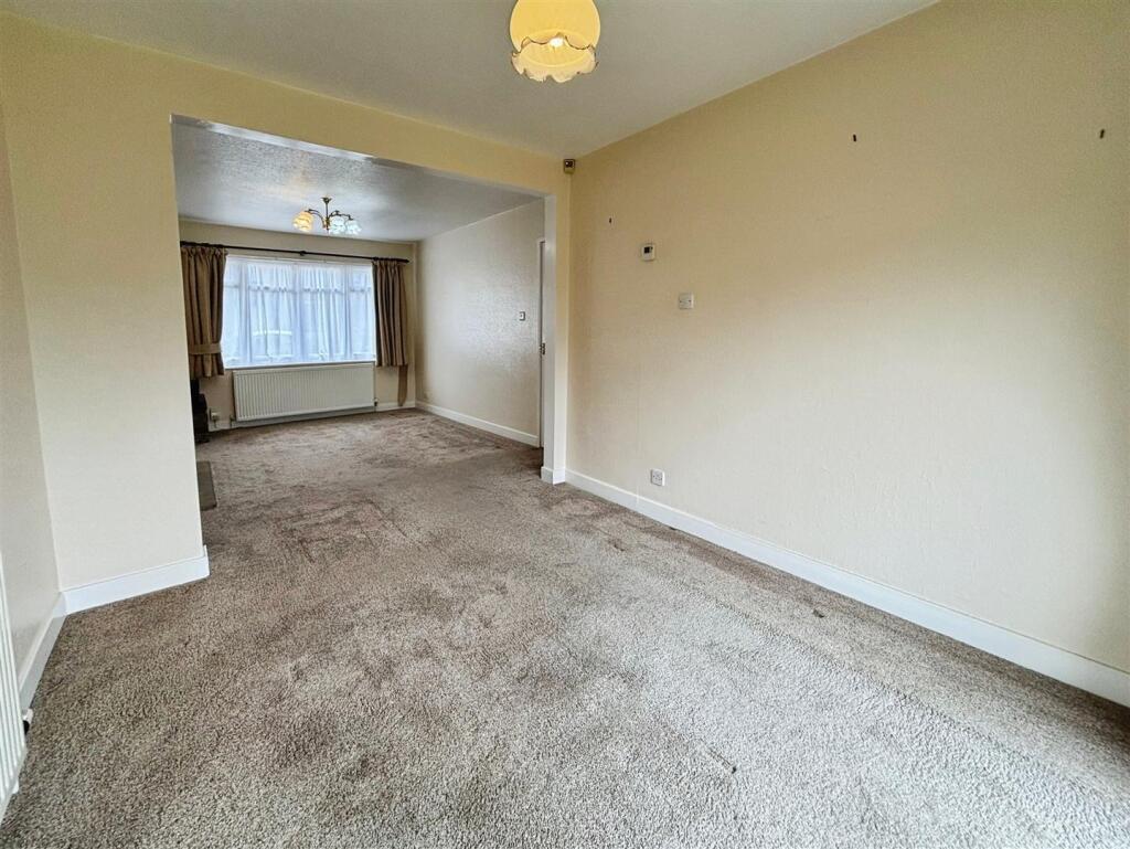 Additional image 4 of Poplar Road, Bradford, BD7 4JB