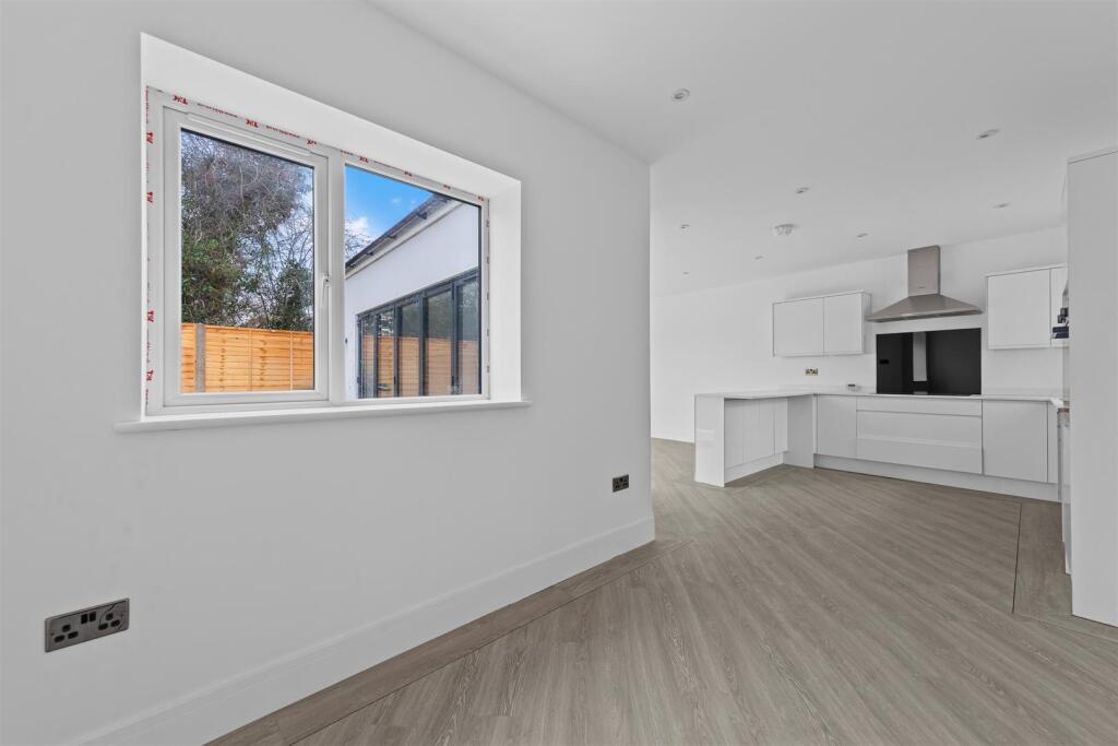 House in Northampton, West Northamptonshire - View 4