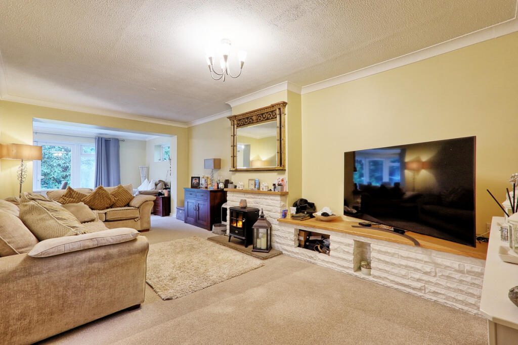 Great Fox Meadow, Brentwood, CM15 photo 4