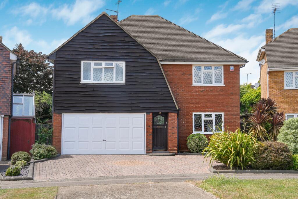 Main image of property: Bishopsteington, SS3