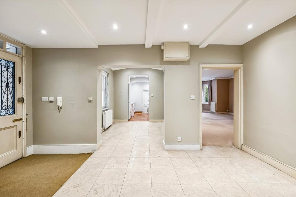 Apartment in London - View 5