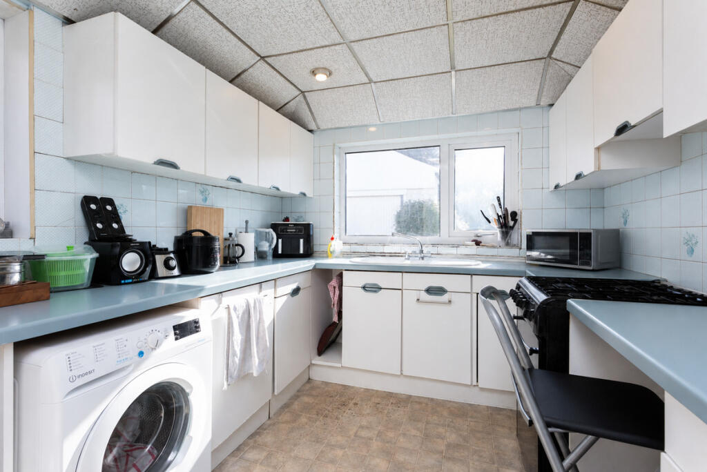 House in Preston, Ingol, Ashton-on-Ribble - More
