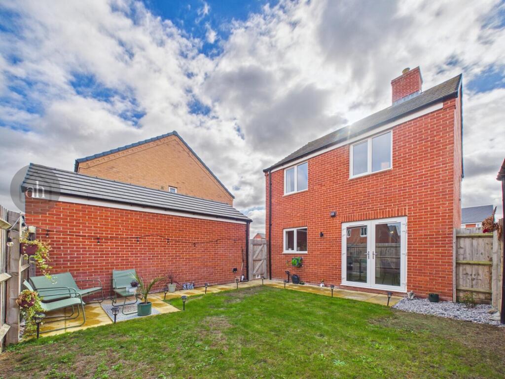 House in Mid Suffolk, Thurston - More