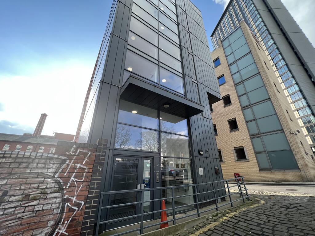 Apartment in Sheffield, Moorhead, City Centre - More