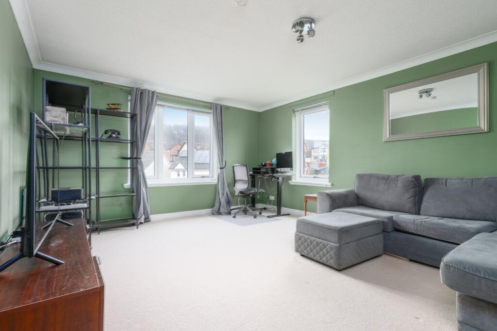 17, The Moorings, Dalgety Bay, KY11 photo 3
