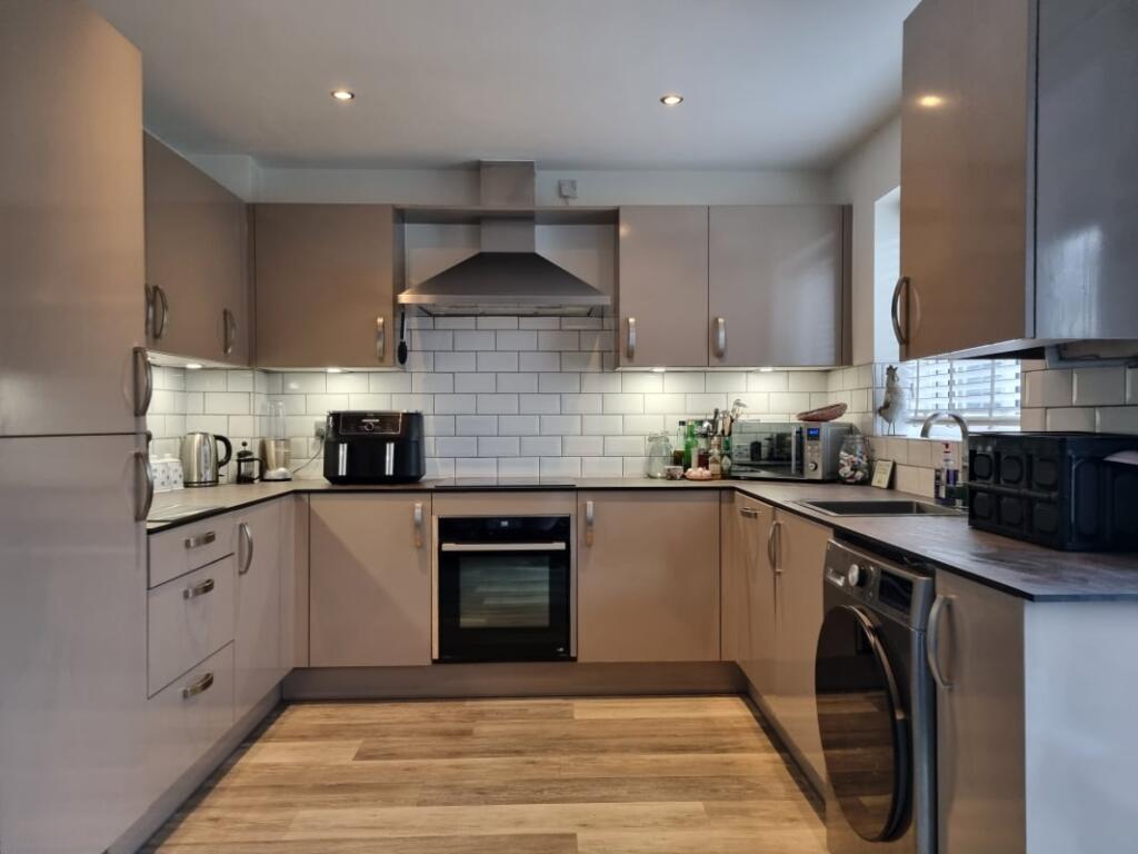 Blackbrook Drive, Chinley, SK23 photo 4