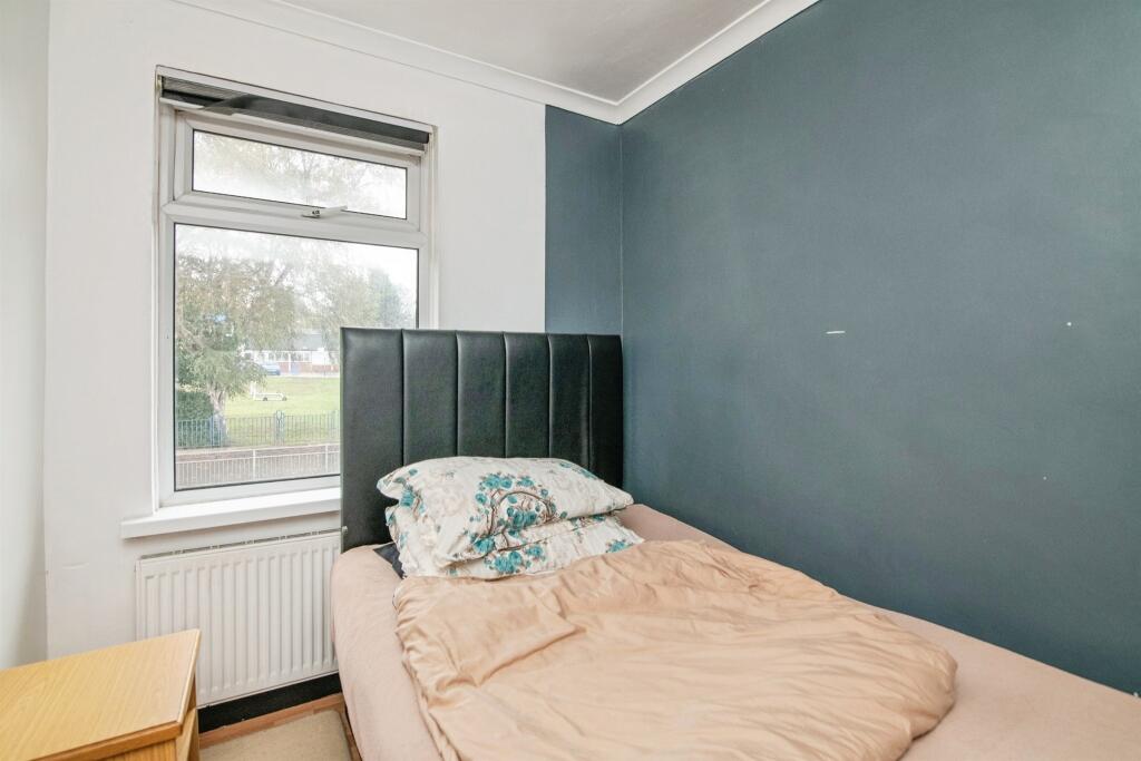 House in Birmingham, West Midlands - View 4