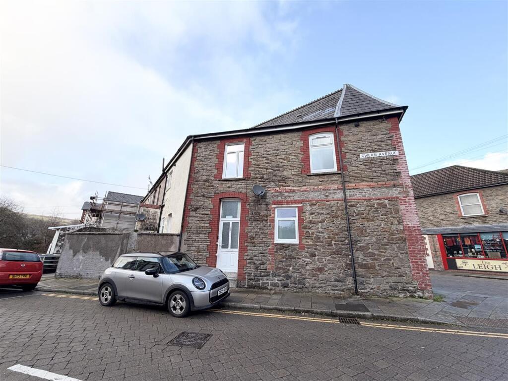 Main image of property: HMO property, Commercial Street, Senghenydd, Caerphilly
