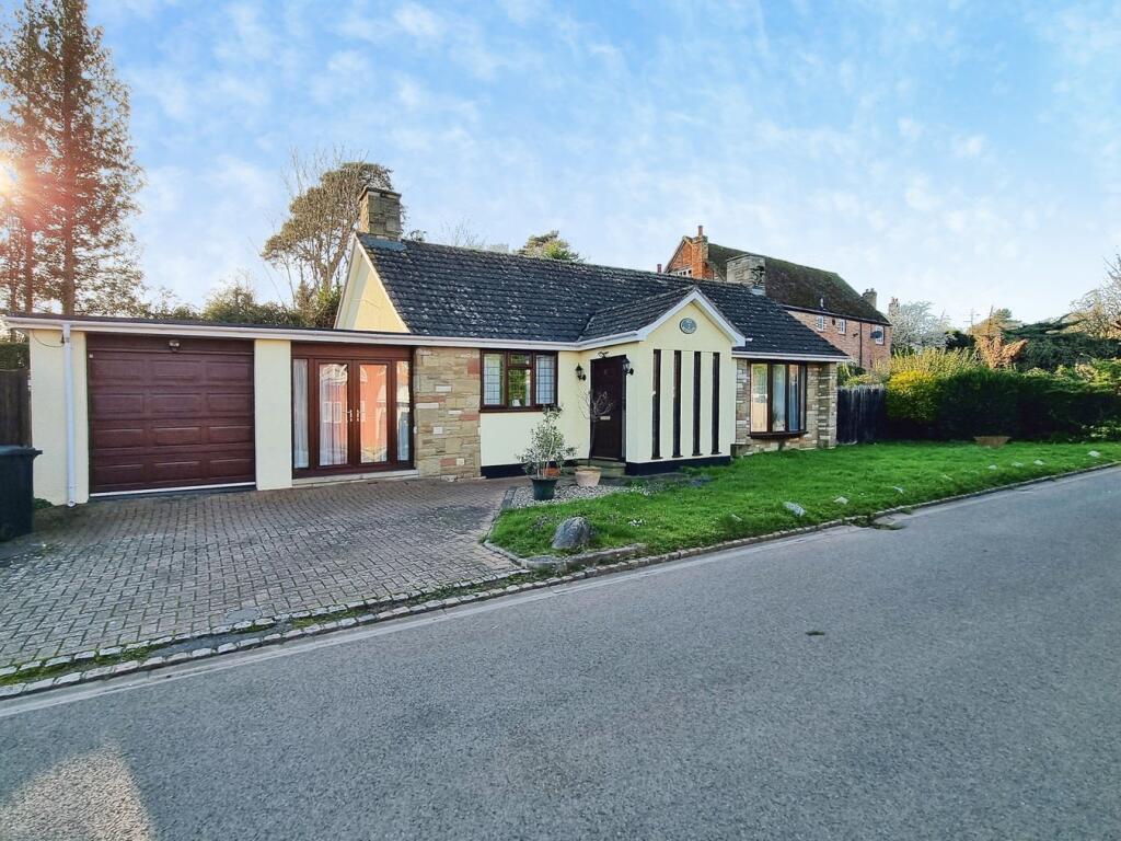 3-bed detached on The Causeway, Clophill, Bedfordshire, MK45, £600,000