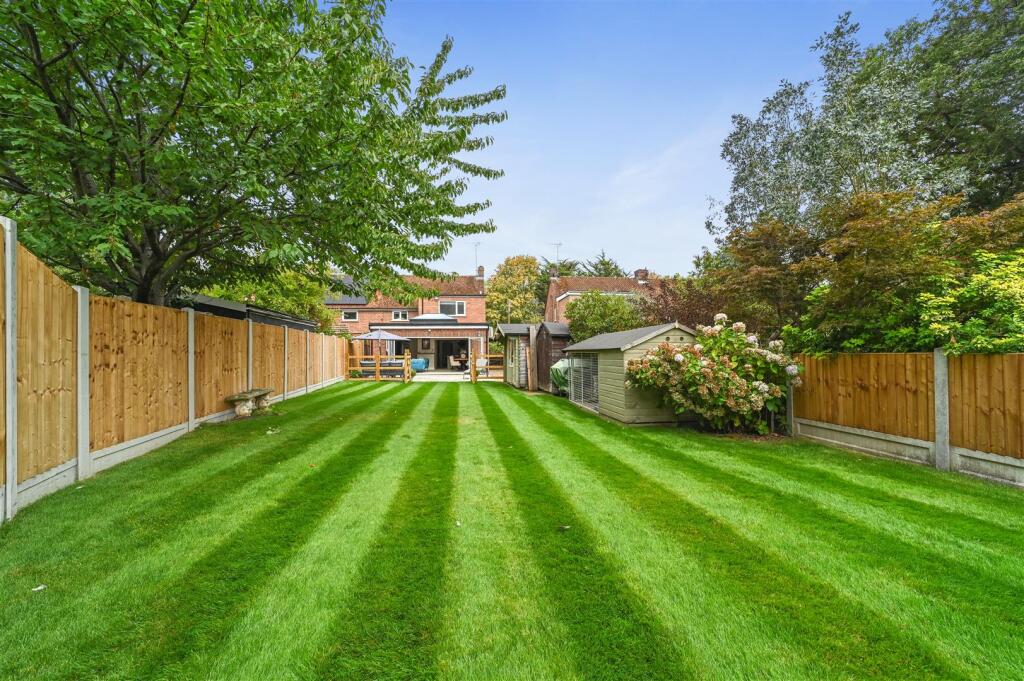House in Great Bromley, Balls Green - View 3