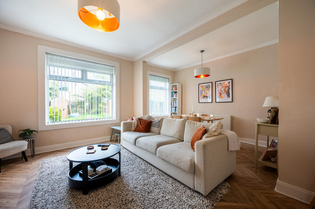 Kingswood Drive, King's Park, G44 - View 4