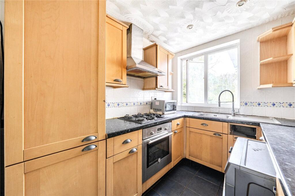 House in London - View 3