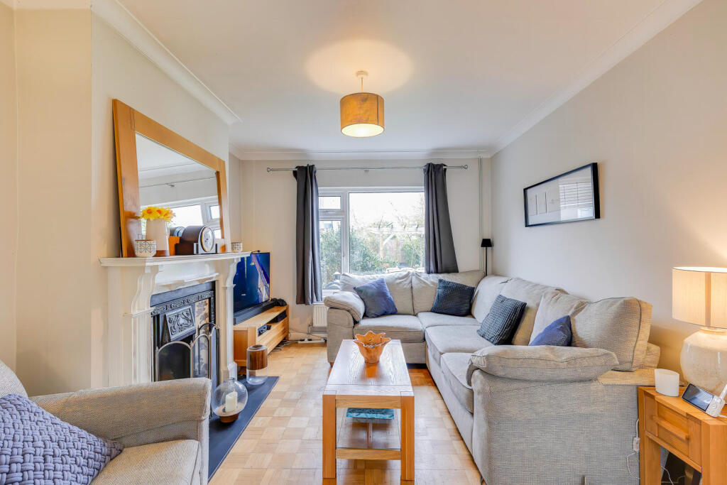 Heol Lewis, Rhiwbina, Cardiff photo 3