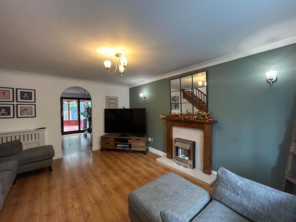 House in Northampton, East Hunsbury - View 2