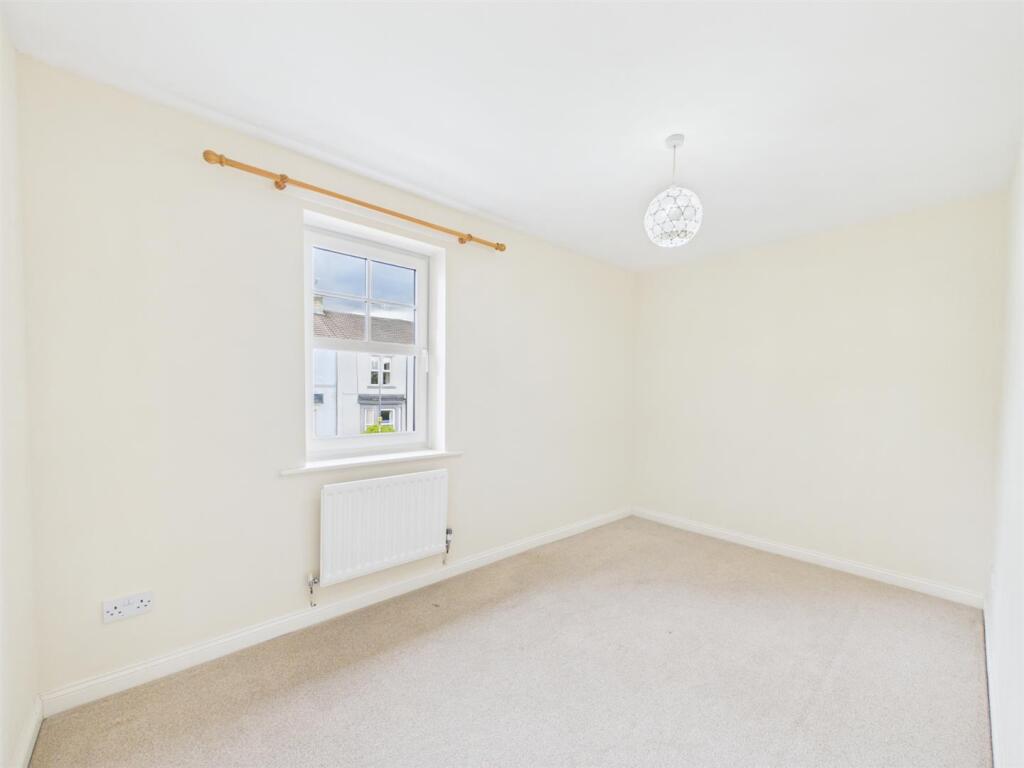 Westminster Close, Whitley Bay photo 4