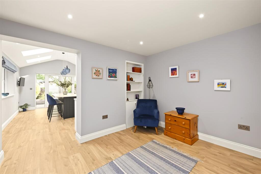 House in Stevenage - View 4