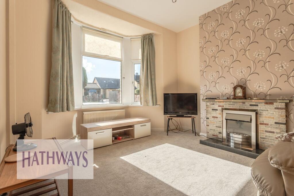 House in Newport - View 4