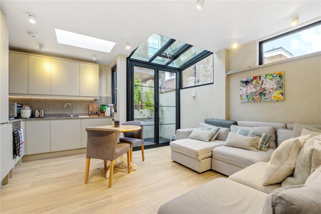 Main image of property: Richards Place, London, SW3