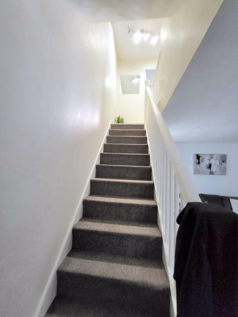 Scholars Drive, Manchester photo 5