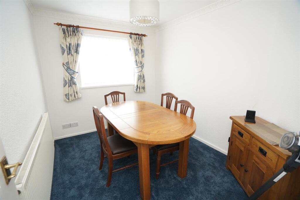 Chilgrove Avenue, Blackrod, Bolton photo 3
