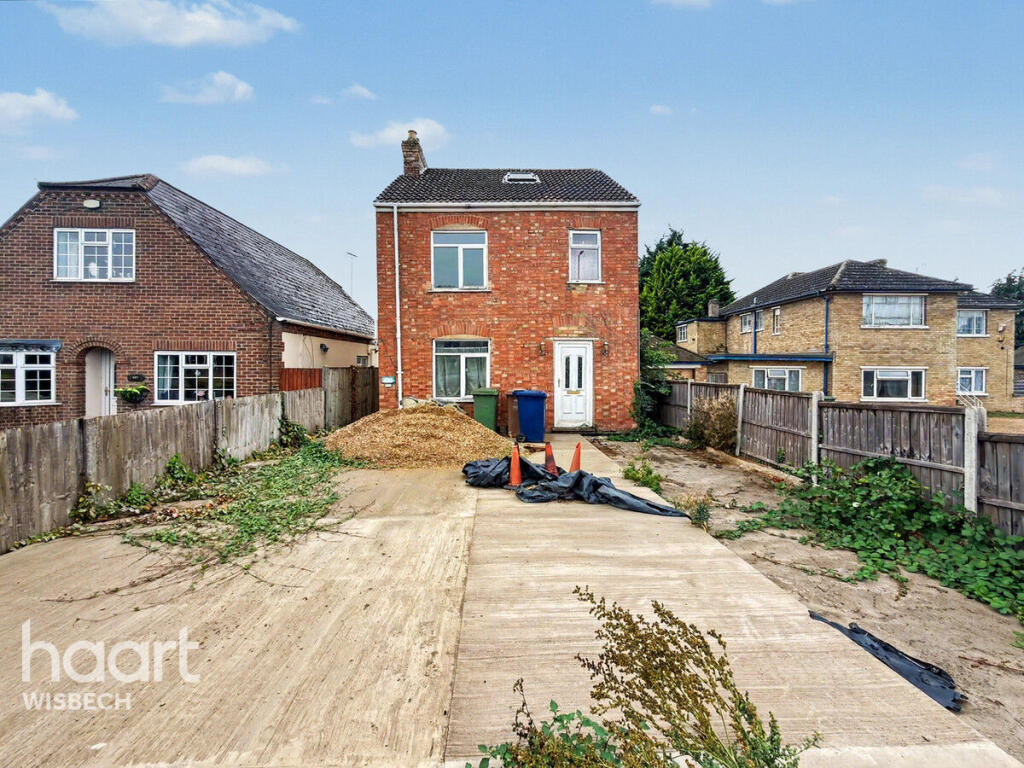 House in Fenland, Leverington
