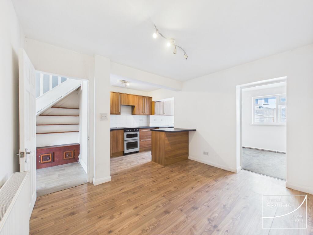 House in Torquay - View 5