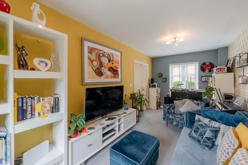 House in Huntingdonshire, Hemingford Grey - More