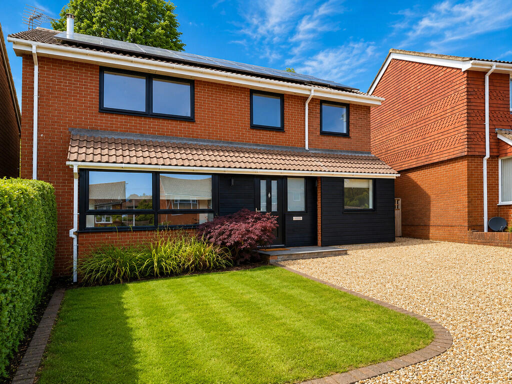 Main image of property: Oak Close, Lyndhurst