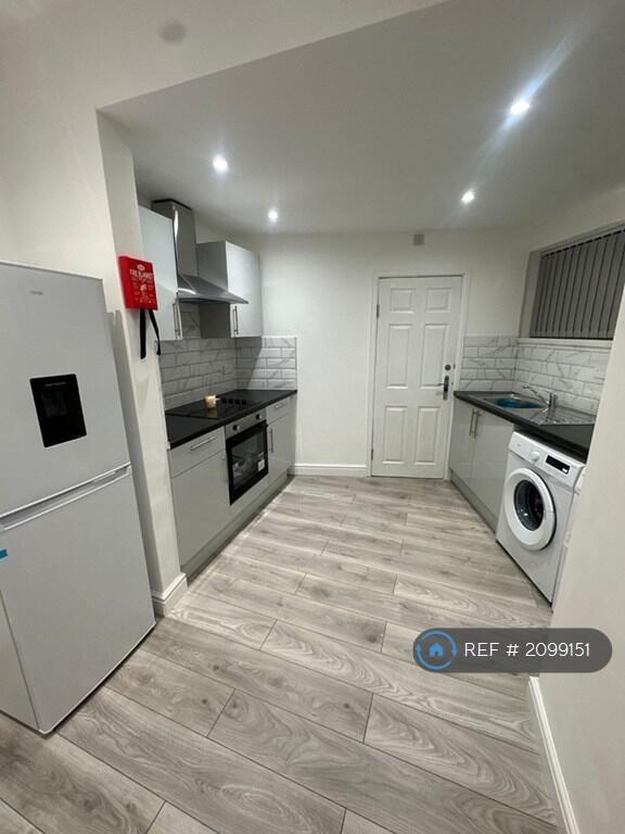 Apartment in Nottingham - More