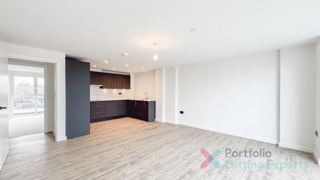 Additional image 2 of Luxury 3 Bed Penthouse | Brand New Building | Parking, Balcony & High-Spec Finishes - The Avebury