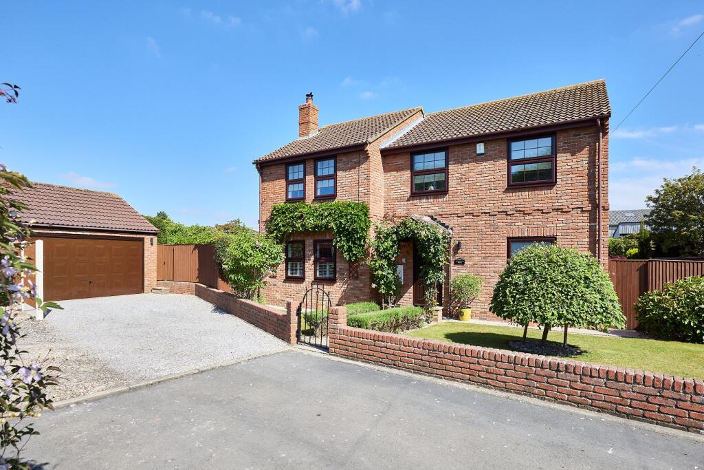 Main image of property: Cornfield House, Princess Drive, West Haddlesey
