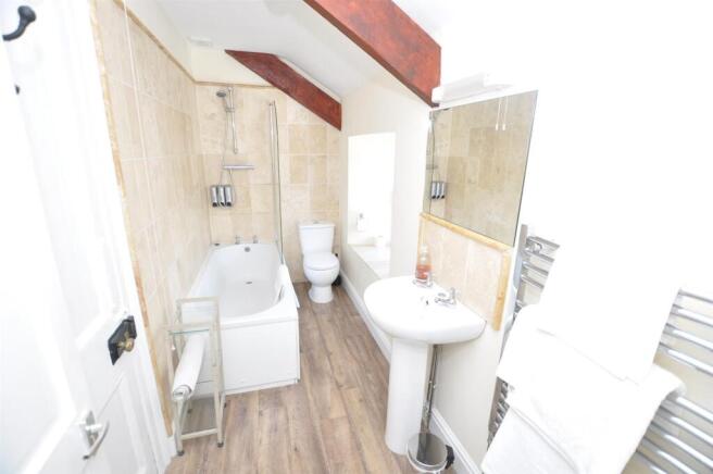 En Suite Bathroom
