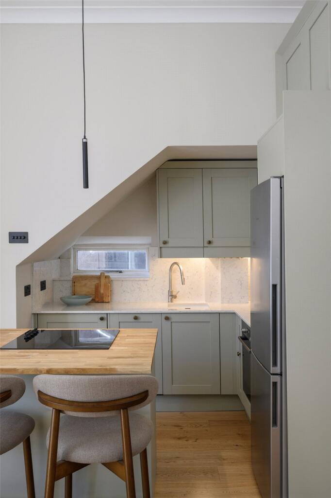 Apartment in London, West Ealing, Hanwell - More