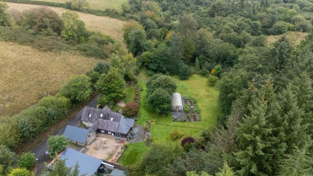 House in Swansea - More