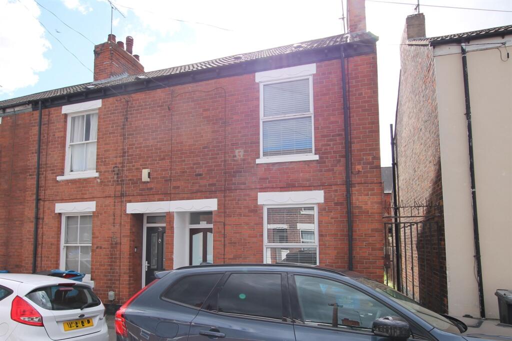 Main image of property: Blaydes Street, HU6