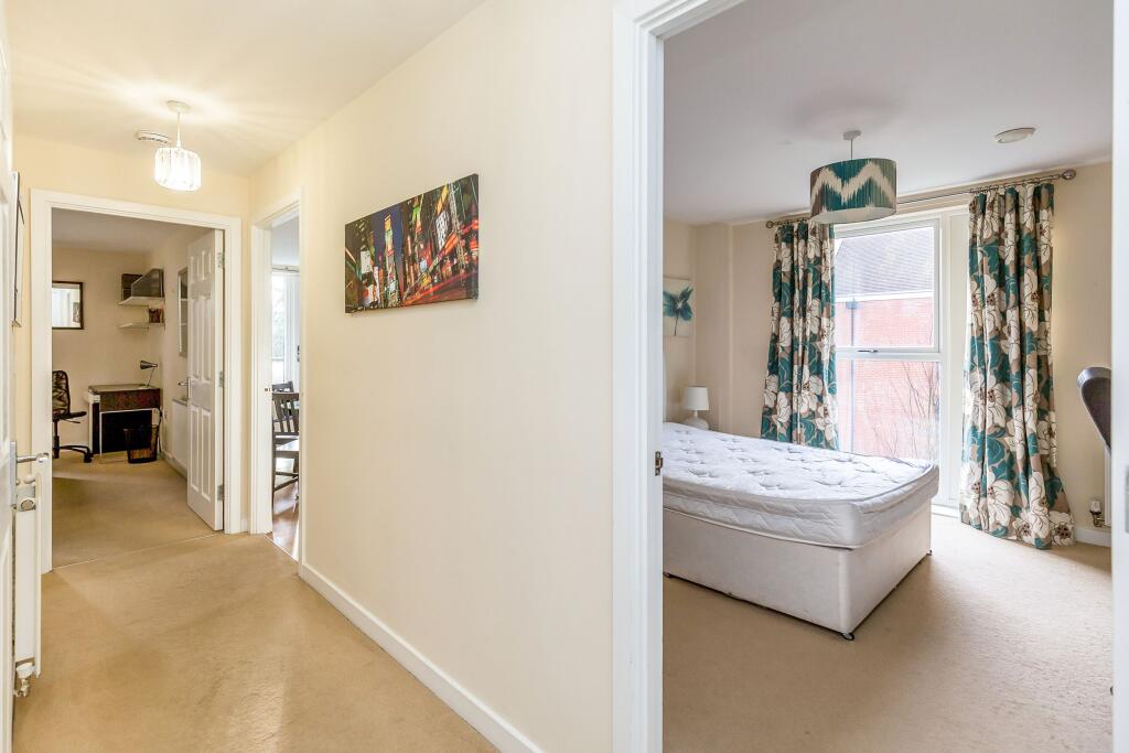 Apartment in Buckingham, Buckinghamshire - View 5