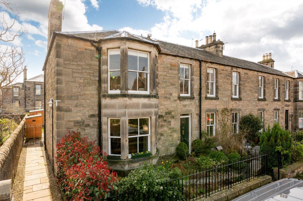 Main image of property: 14 Sciennes Gardens, Edinburgh, EH9 1NR