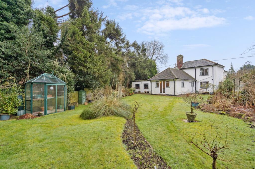 House in Great Kingshill, Hughenden - View 2